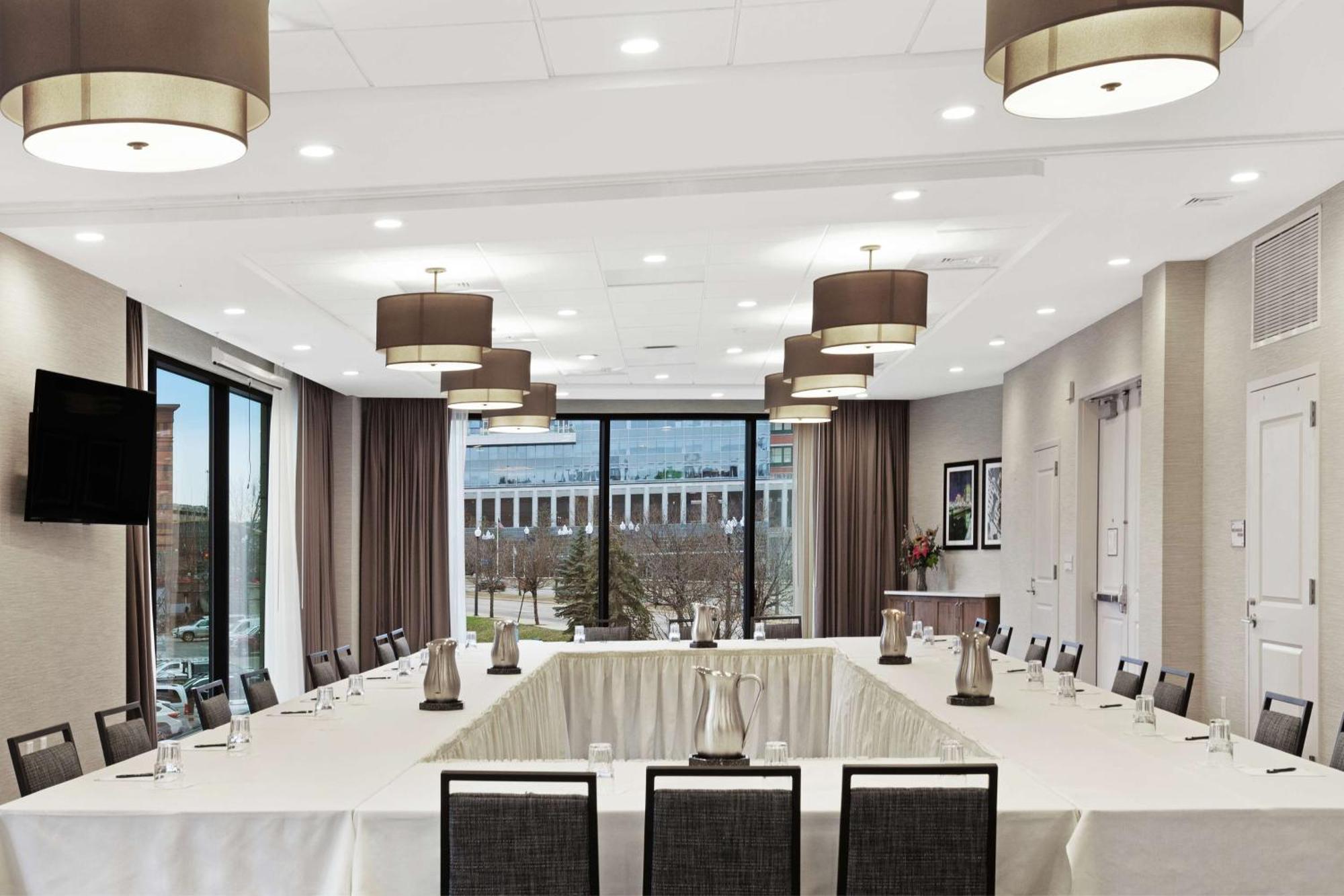 Homewood Suites By Hilton Providence Downtown Экстерьер фото
