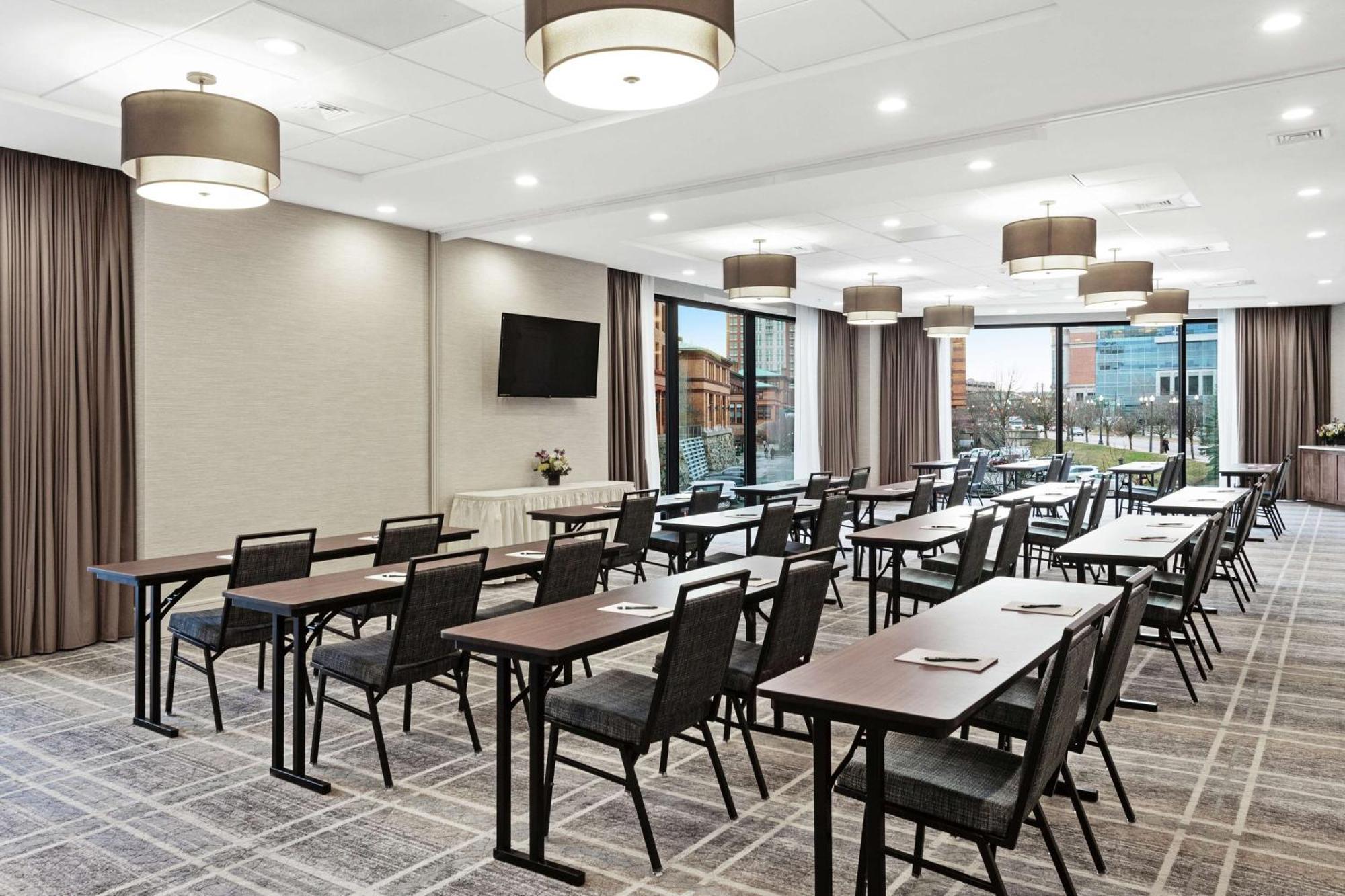 Homewood Suites By Hilton Providence Downtown Экстерьер фото